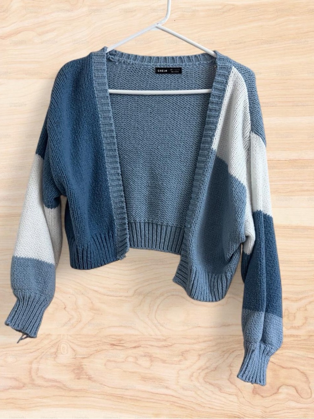 SHEIN Blue & Cream Cropped Colorblock Knit Cardigan - Open Front